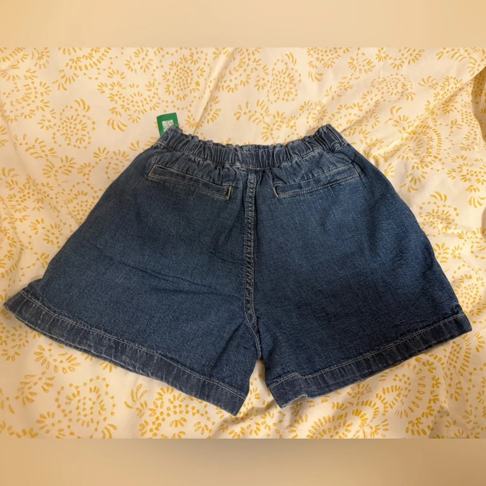 GAP Girls Blue Denim Shorts - Picture 2 of 6